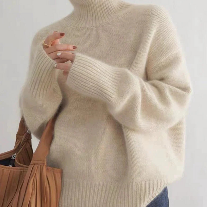 Lune London | Luxurious Cashmere Turtleneck Sweater for Women Amelia