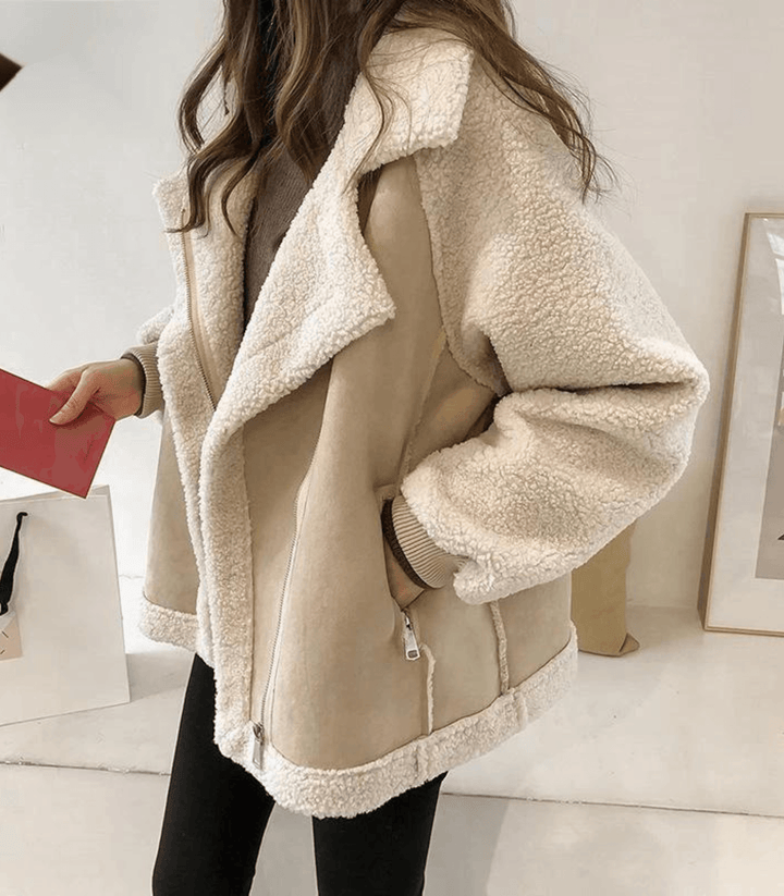 Amarae | soft and cozy women's jacket with faux fur