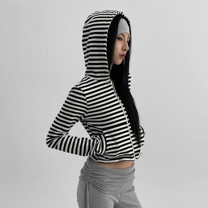 Sweat à zip court aérien pour femmes Chic & Stil