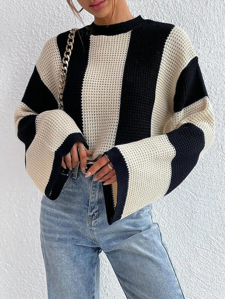 Knitted sweater for women with a unique waffle texture and wide sleeves Lune London