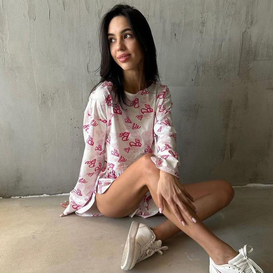 Women's leisure set with graphic print and relaxed fit Lune London