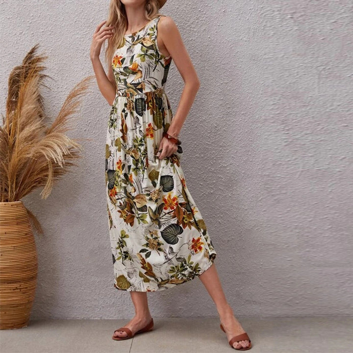 Maxi dress for women with floral design and flowing hem Lune London