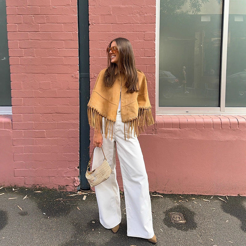 Women Fringe Cape made of Suede Imitation with Eyelets and Lapel Collar Amarae