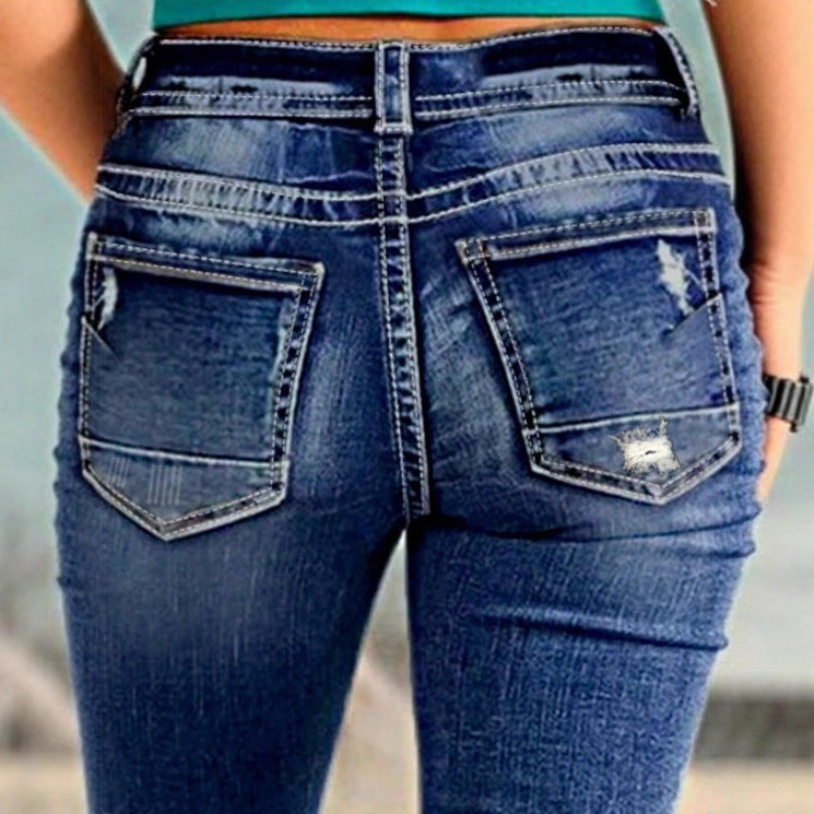 Women's cropped jeans with turn-up, mid-rise waist and used wash Amarae