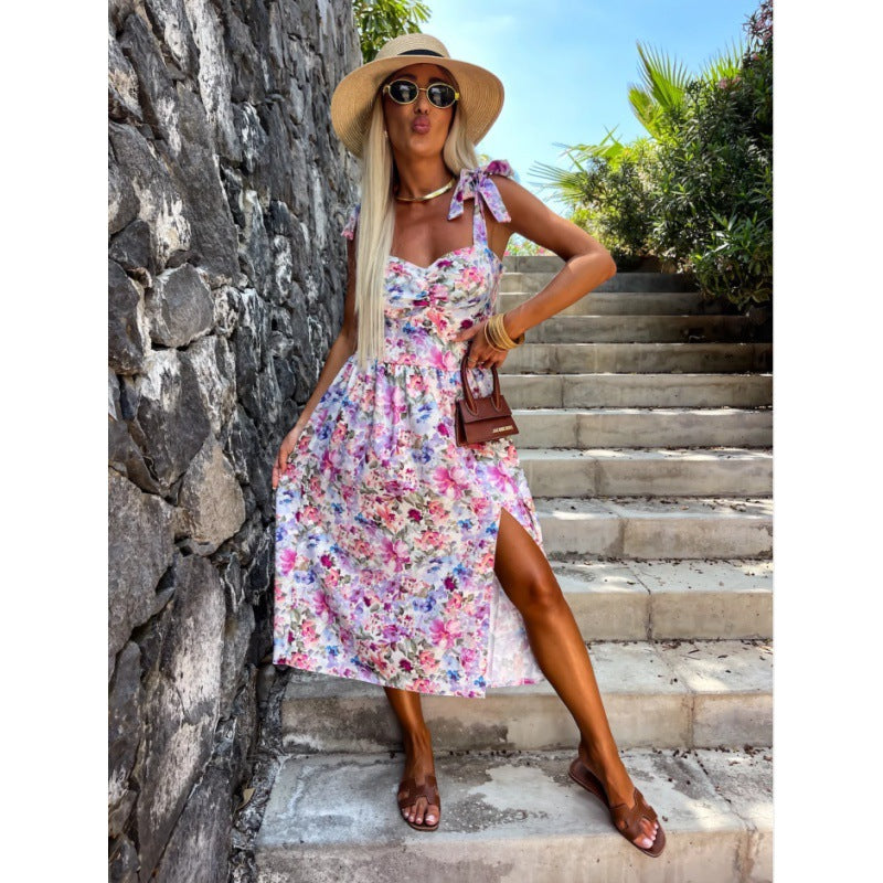 Woman Elegant sleeveless dress with bow detail Lune London