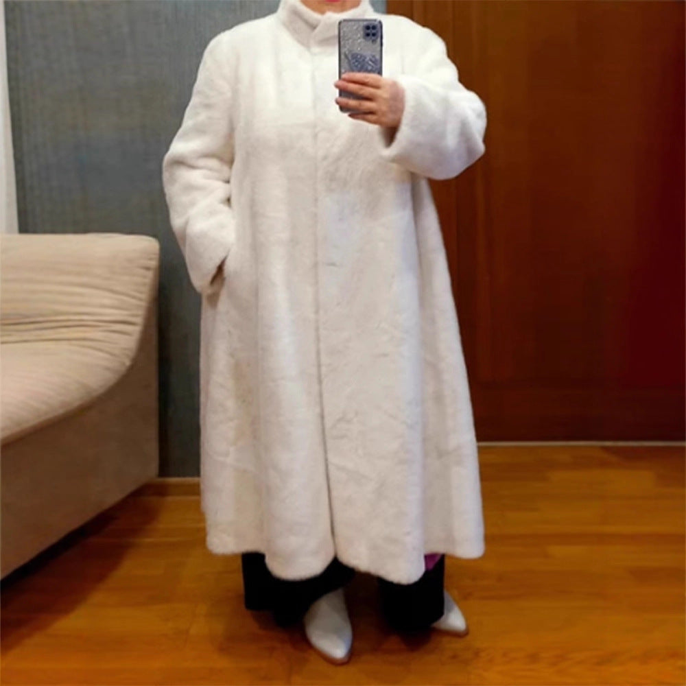 Women's Maxi Faux Fur Coat with Oversized Cut and Patch Pockets Amarae