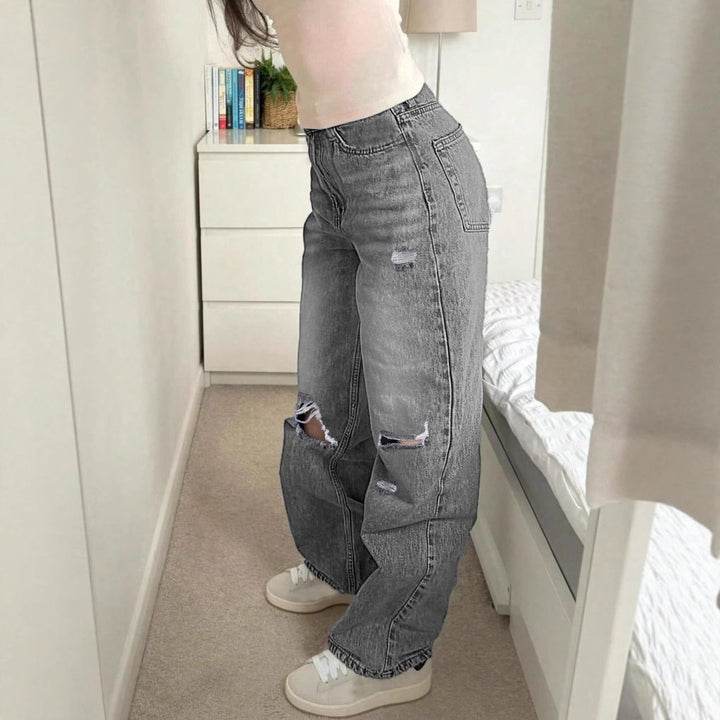 Women's High-Waisted Loose Destroyed Jeans with Straight Leg Amarae