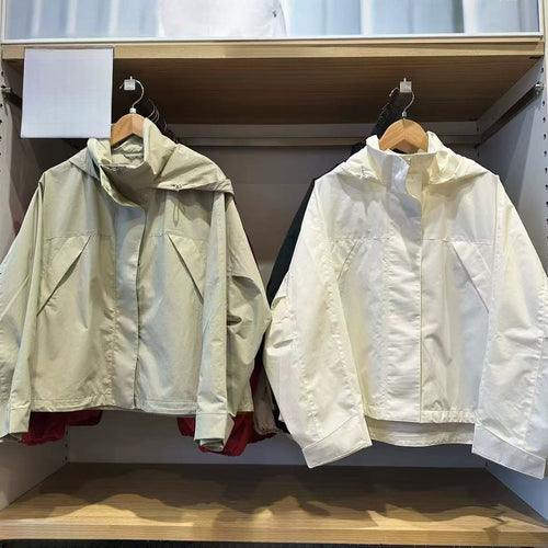 Veste de transition légère pour femmes avec fermeture éclair sur toute la longueur et col haut Chic & Stil