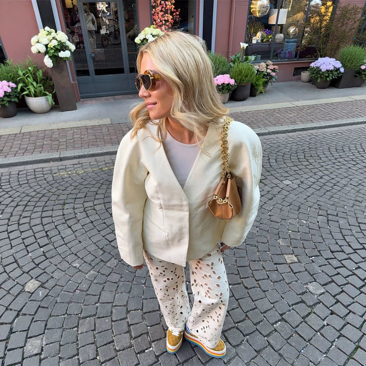 Women's Oversize Blazer with distinctive shoulder and open V-front Amarae