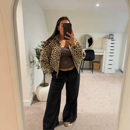 Women’s padded oversized bomber jacket with leopard print and stand-up collar Amarae