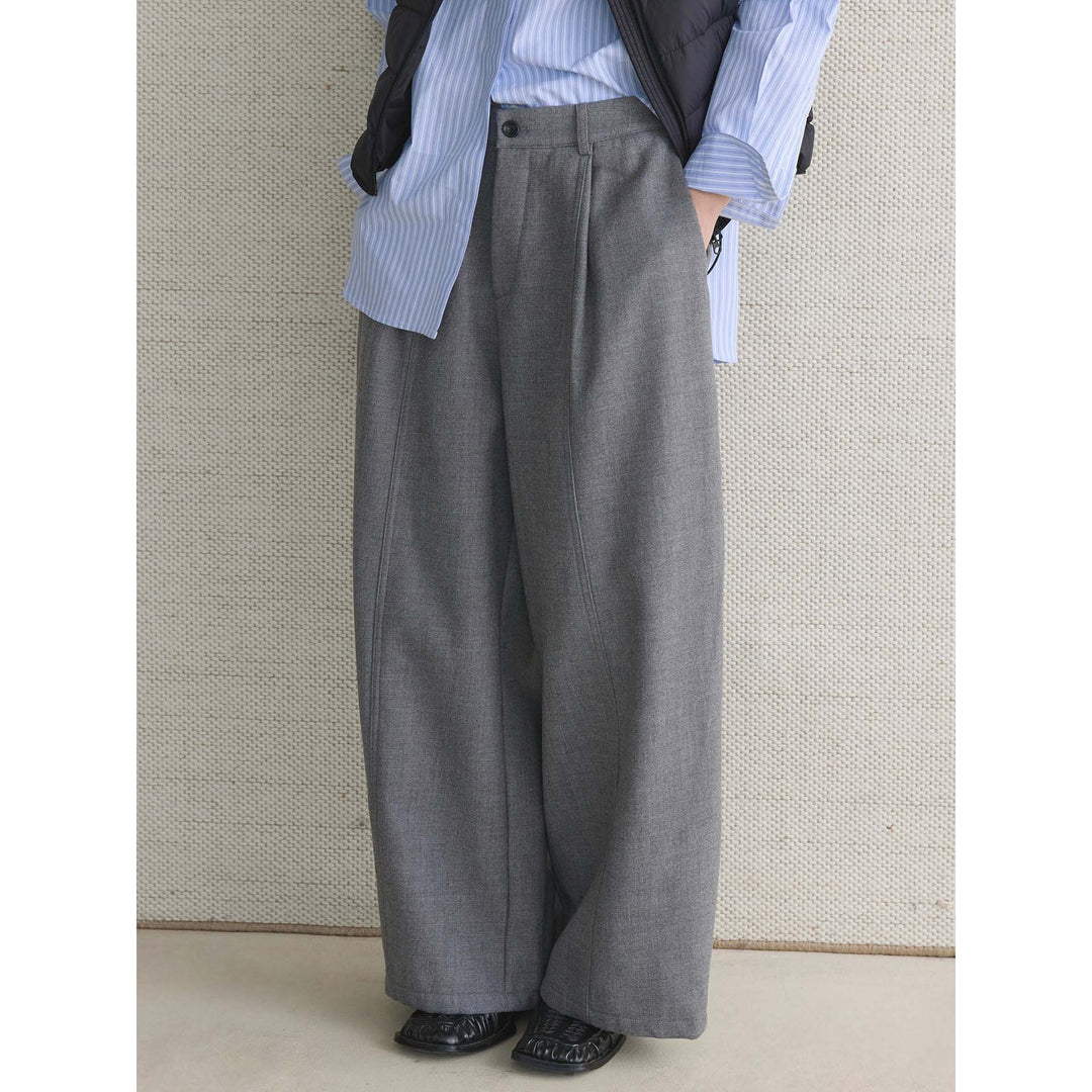 Women's high-waisted fabric trousers with wide palazzo leg and pleats Amarae