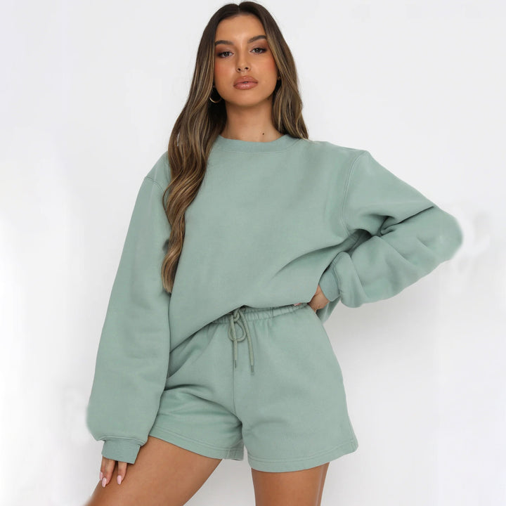 Casual oversized sweatshirt and shorts set for women Lune London
