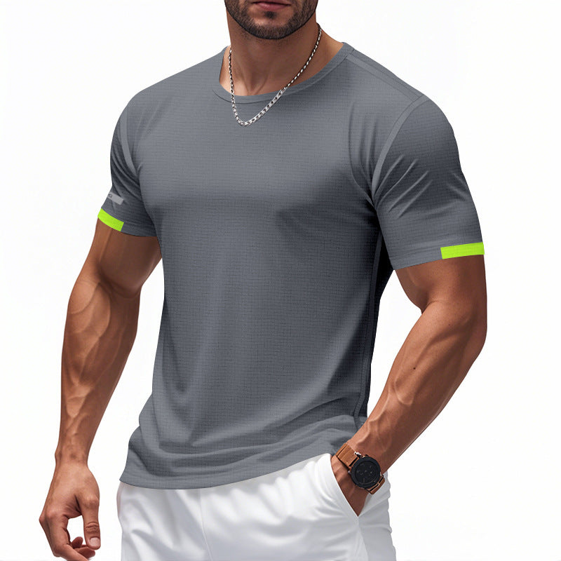 Functional t-shirt for men with breathable design and reflective details Lune London