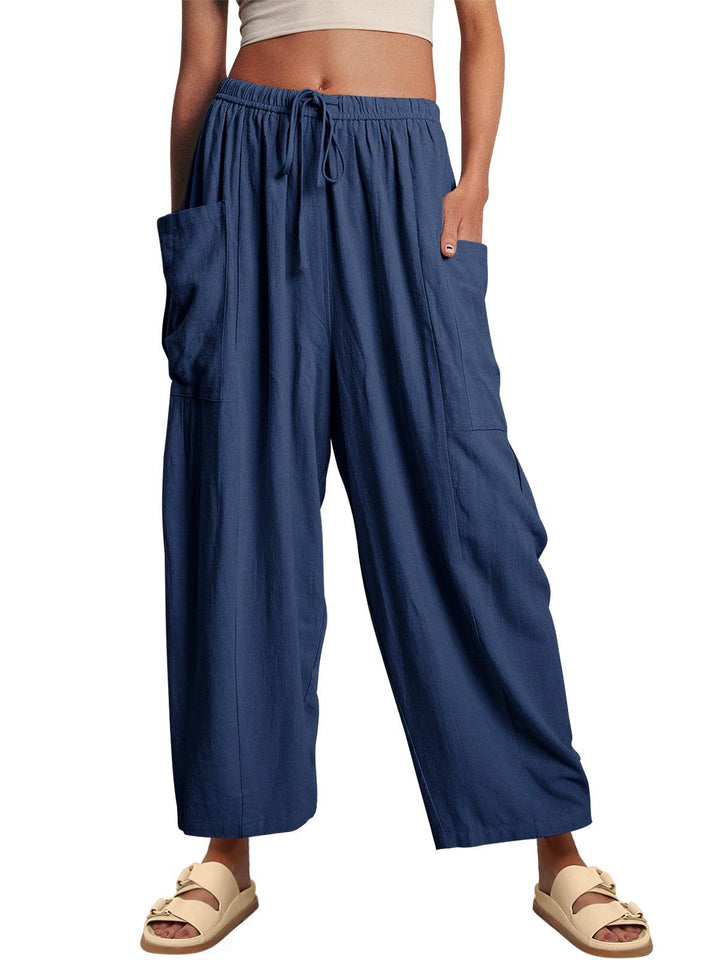 Comfortable linen pants for ladies with practical side pockets Lune London