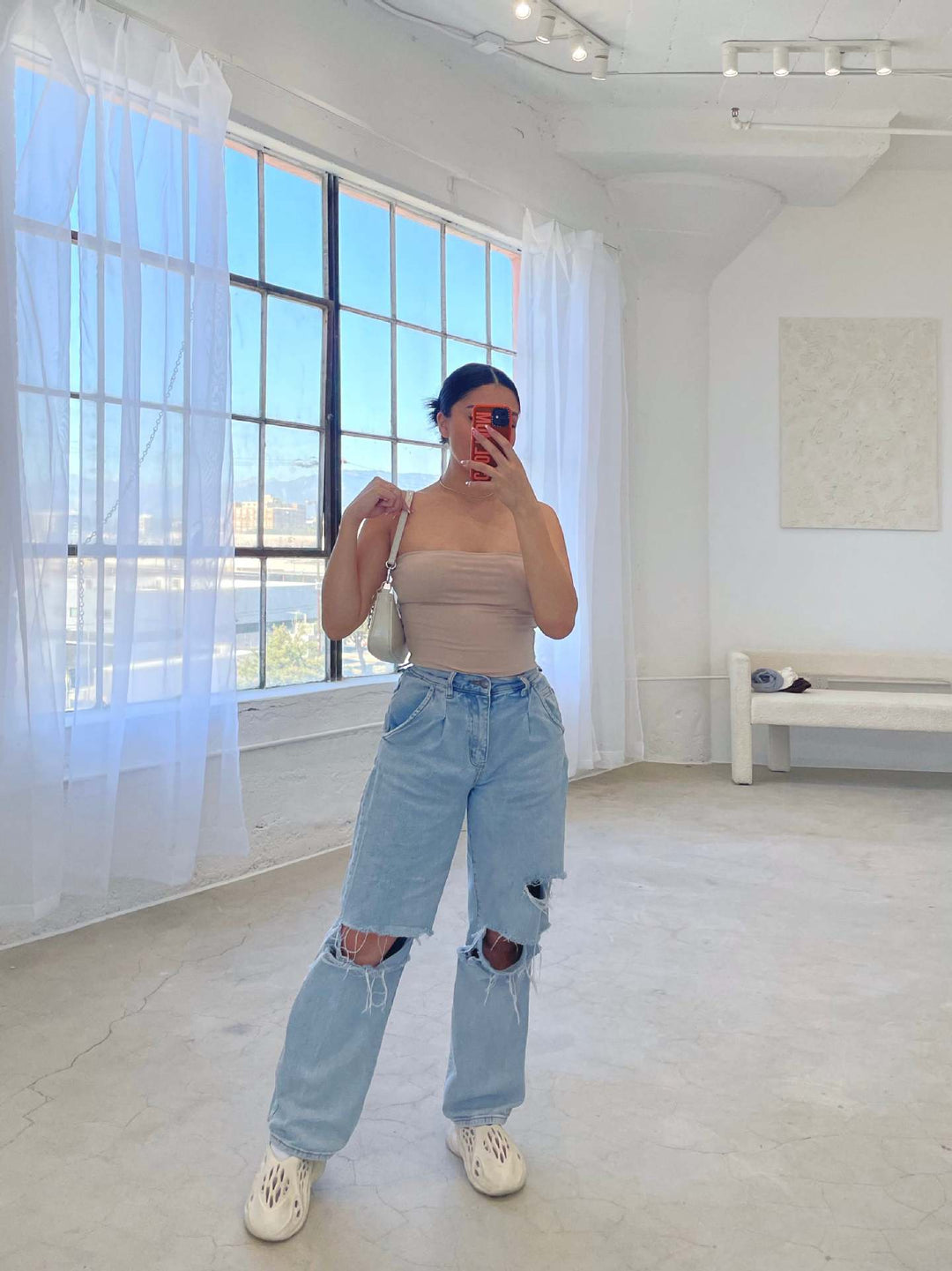 Chic & Stylish Distressed Mom Jeans for Women