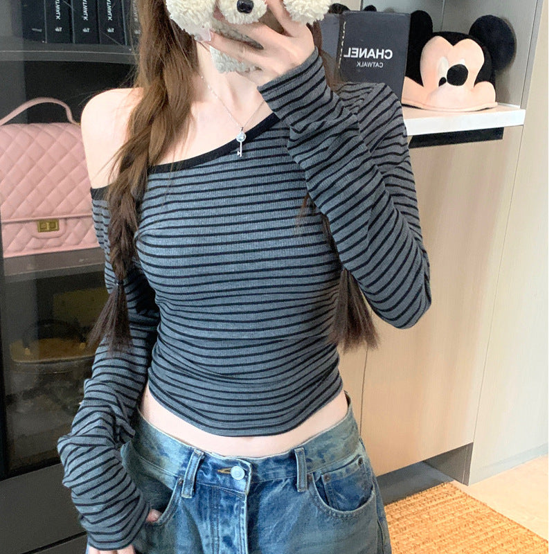 Women's off-the-shoulder long sleeve shirt with stripe pattern Chic & Stil