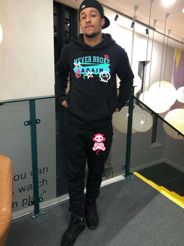 Women's hoodie and jogger set with artistic print Amarae