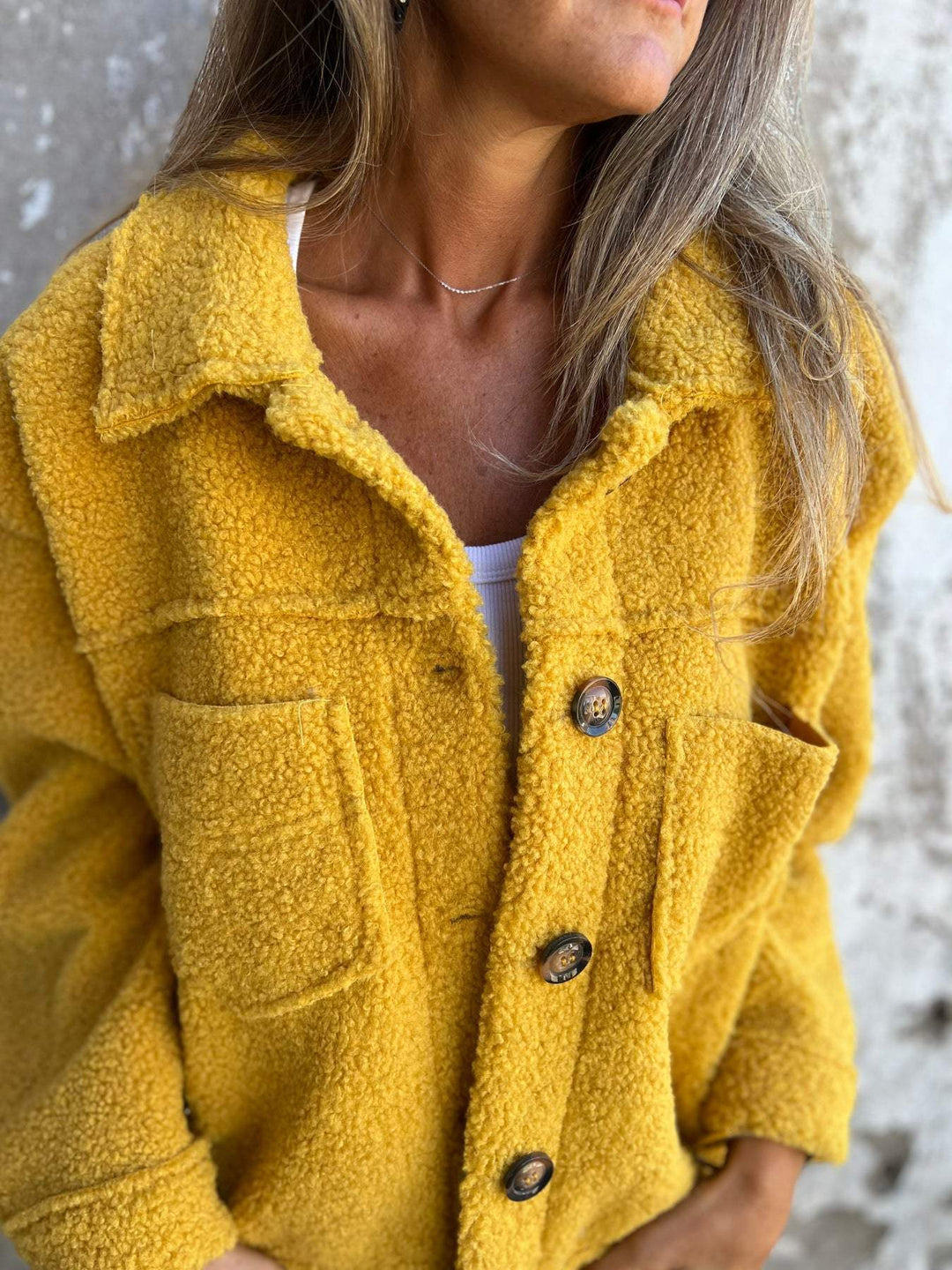 Ladies Comfortable and Stylish Fleece Jacket with Practical Pockets Amarae