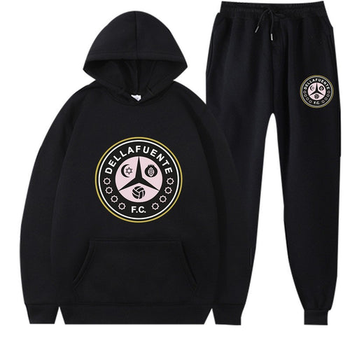 Women’s sweatshirt and jogging pants set with sporty club motif Chic & Stil