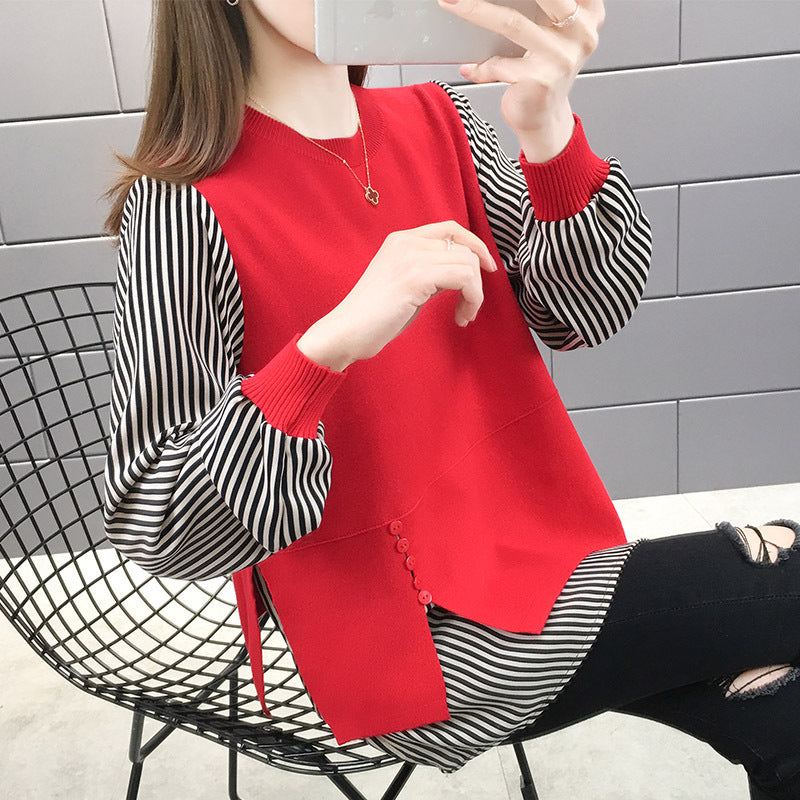 Layered sweatshirt for women with striped sleeves and button details Lune London