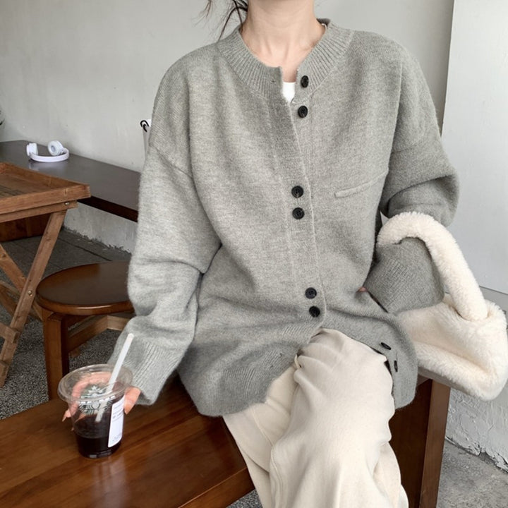 Cardigan pour femme en fil doux de haute qualité et design sans boutons Chic & Stil