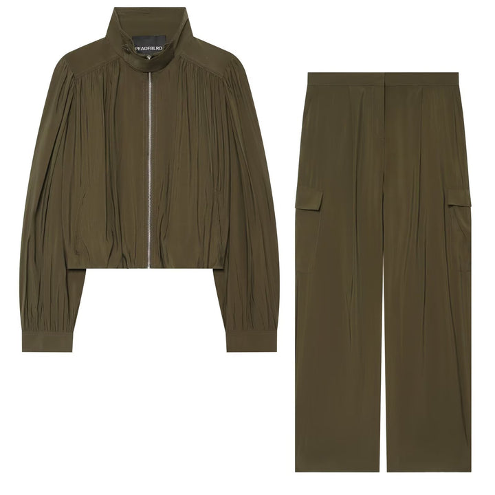 Women's Loose Cargo Pants with Elastic Waistband and Flap Pockets
