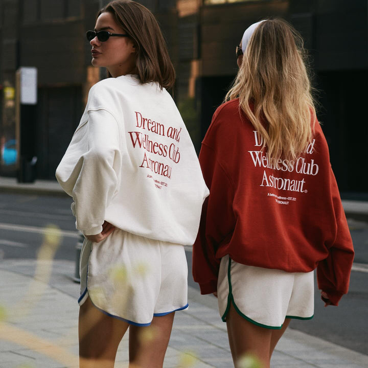 Casual sweatshirt for women with creative logo detail and off-the-shoulder Amarae