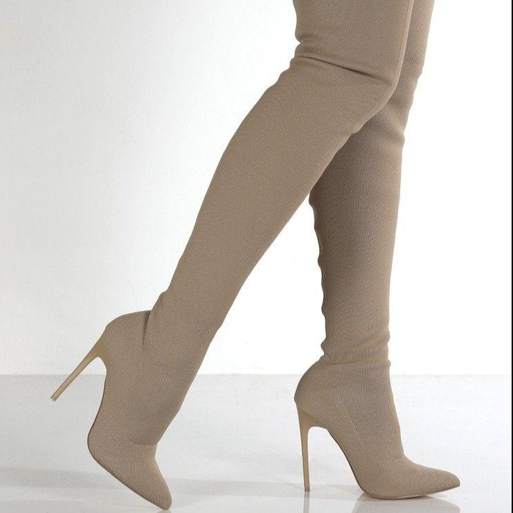 Knee-high women's boots with an elegant heel and high-quality knit structure Lune London