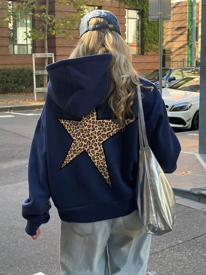 Women’s Hoodie with Eye-Catching Leopard Star Design Chic & Stil