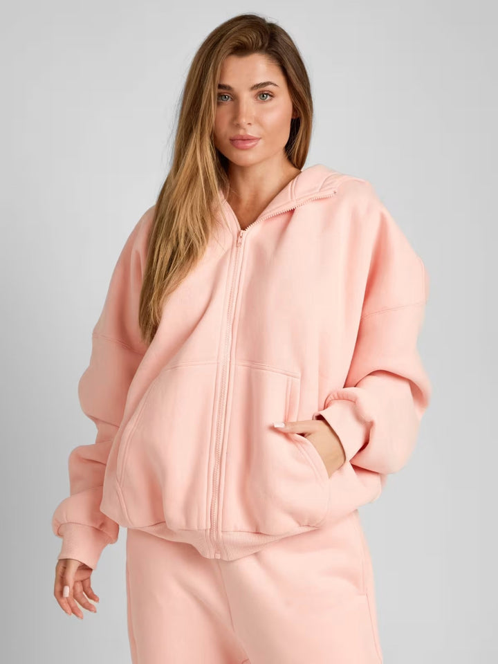 Oversized hoodie for women with a comfortable fit and deep pockets Lune London