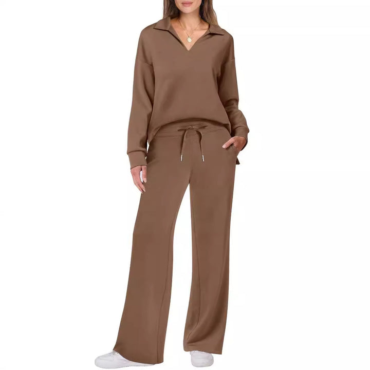Casual set for women consisting of an oversized sweater and wide jogging pants Lune London