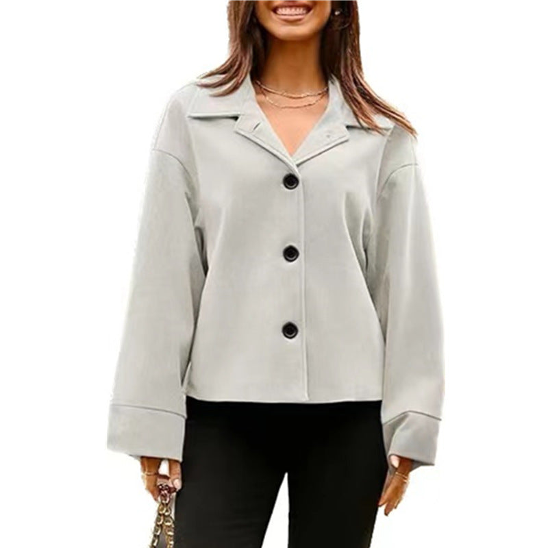 Oversized blazer jacket for women with modern details and a casual fit Lune London