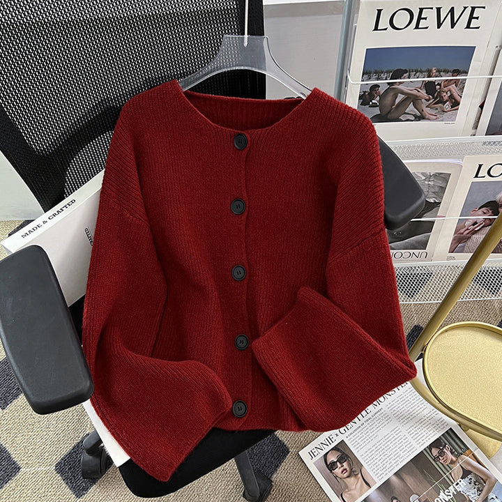 Cardigan en tricot décontracté pour femmes avec des détails de boutons décoratifs et une coupe ample Chic & Stil