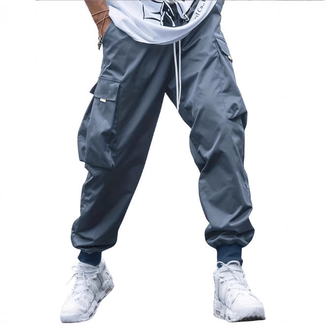 Casual utility pants for men with practical pockets and elastic waist Lune London