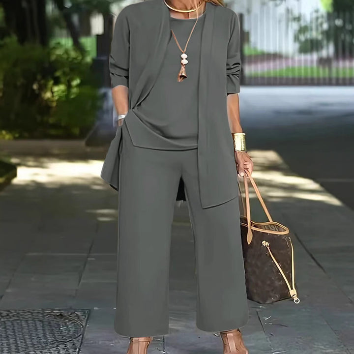 Ladies Chic Two Piece Suit Lune London