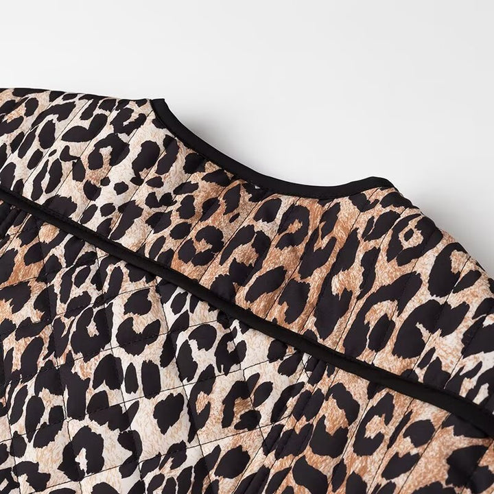 Veste de mode pour femmes dans un motif léopard tendance Chic & Stil