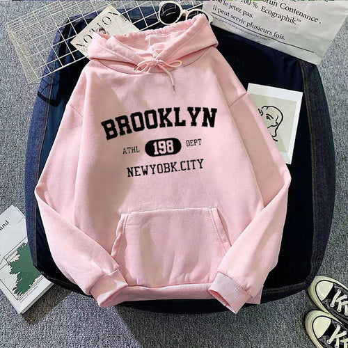 Women's hoodie with casual Brooklyn design Chic & Stil