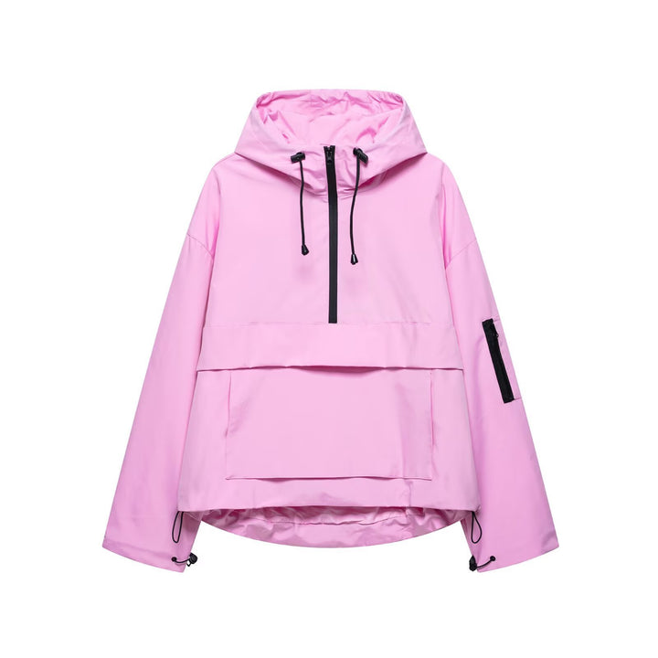 Veste coupe-vent fonctionnelle pour femmes avec col de capuche ajustable et poche kangourou Chic & Stil