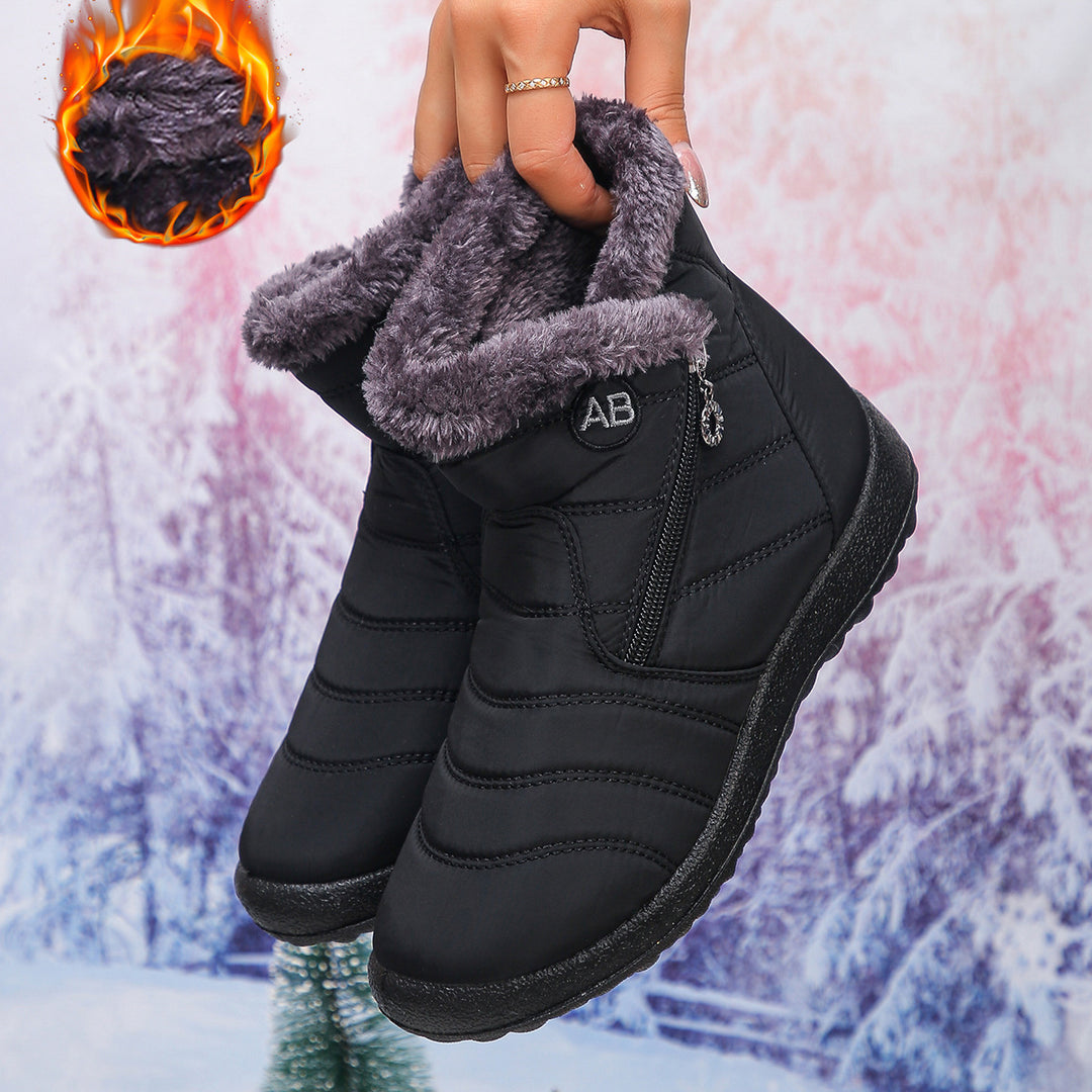 Thermal winter boots for women with cozy lining and side zip Lune London