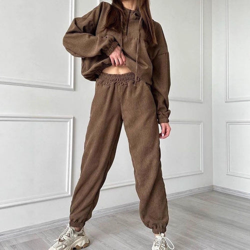 Women's Elegant Sports Set in Hoodie and Jogging Pants Amarae