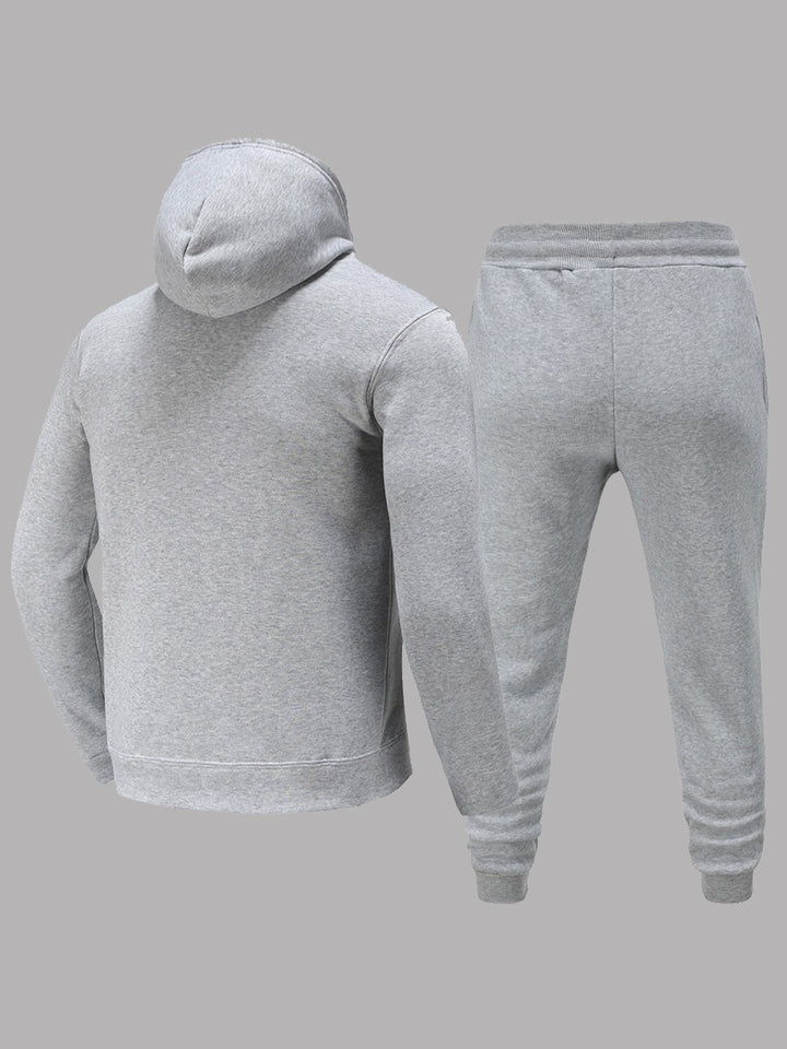 Sporty set for women with relaxed hoodie and comfortable joggers Lune London