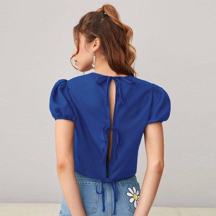 Haut court pour femmes avec manches bouffantes et col rond doux Chic & Stil