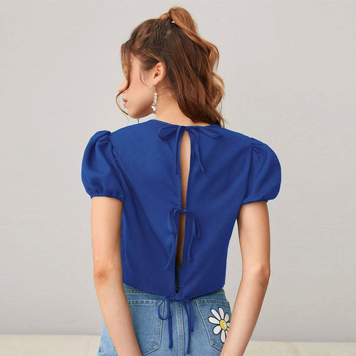 Haut court pour femmes avec manches bouffantes et col rond doux Chic & Stil