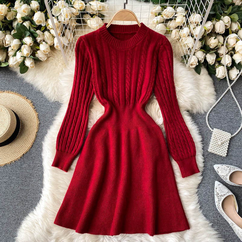 Robe tricotée pour femmes avec structure en câble et ourlet évasé Chic & Stil