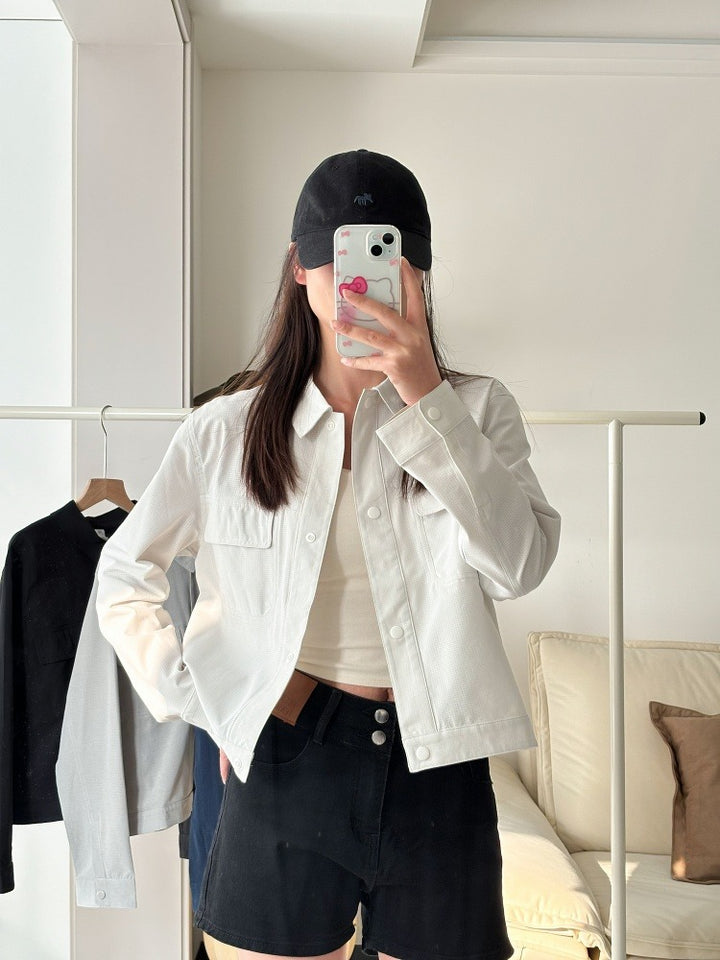 Women's Short Overshirt Jacket made of textured canvas with chest pockets Amarae