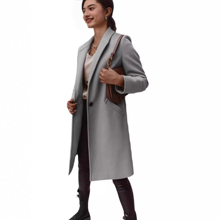 Elegant and high-quality wool coat for women with a fitted cut Lune London