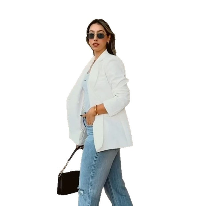 Women Fitted Double-Breasted Long Blazer with Light Shoulder Pads and Clean Lapels Amarae