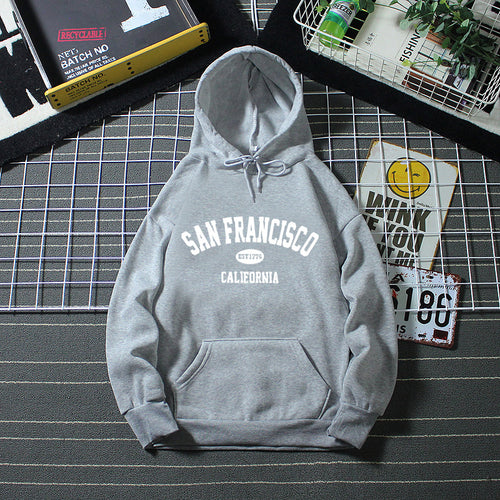 Women's hoodie with casual San Francisco print and comfortable fit Chic & Stil
