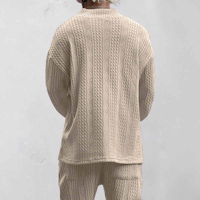 Chunky knit pullover for men with V-neck and relaxed fit Lune London
