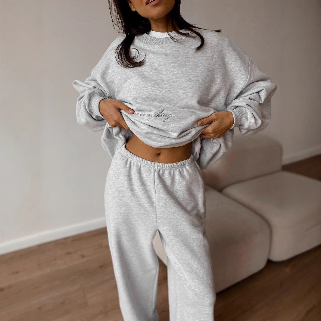 Lune London casual women's sweatshirt and jogger pants set with loose fit